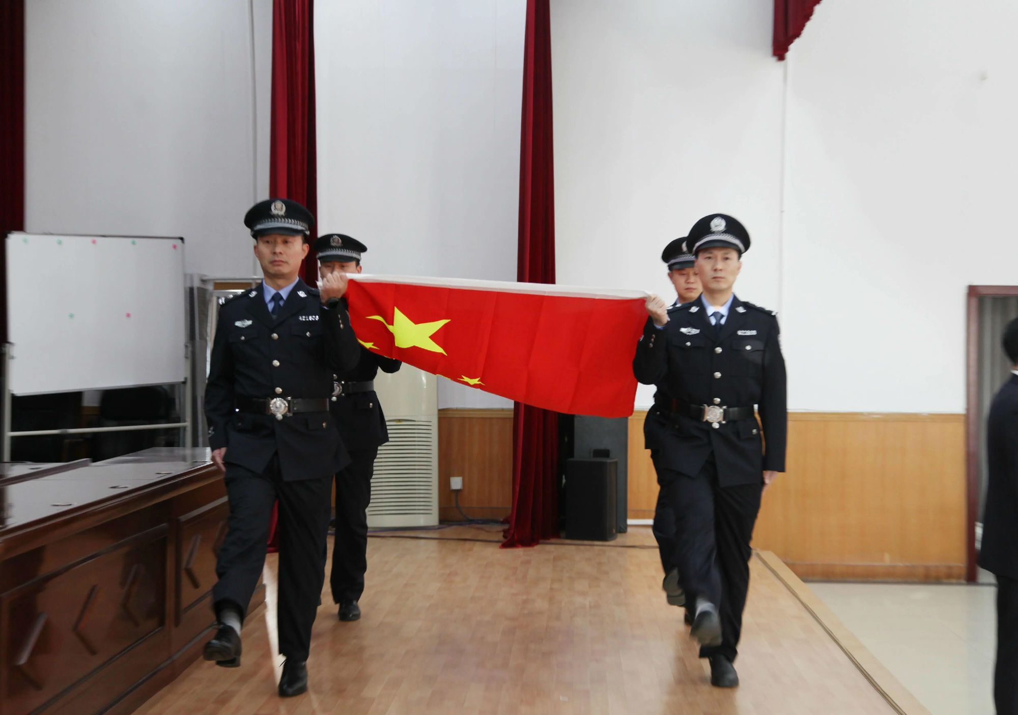 2.jpg 图片
